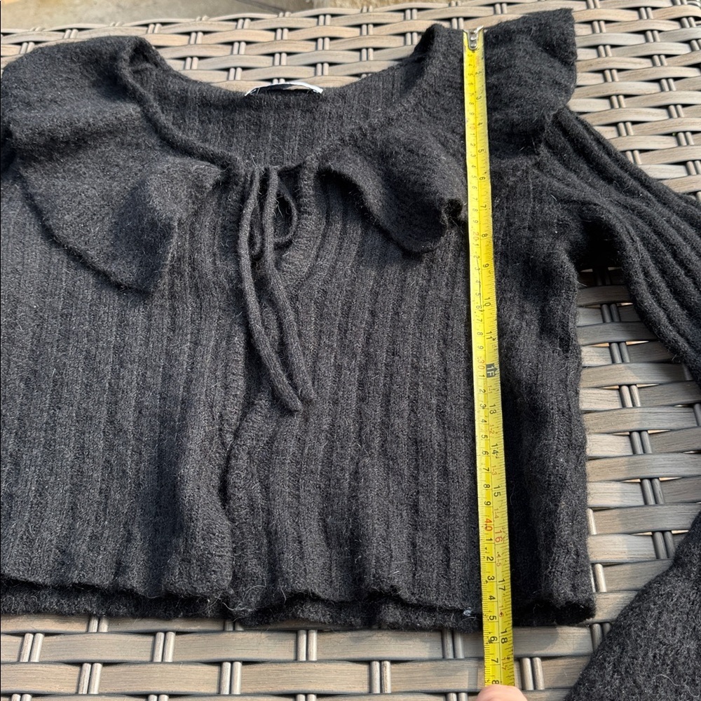 Old Navy Wool-Blend Ruffle Tie-Front Cropped Cardigan Size M - Picture 12 of 13